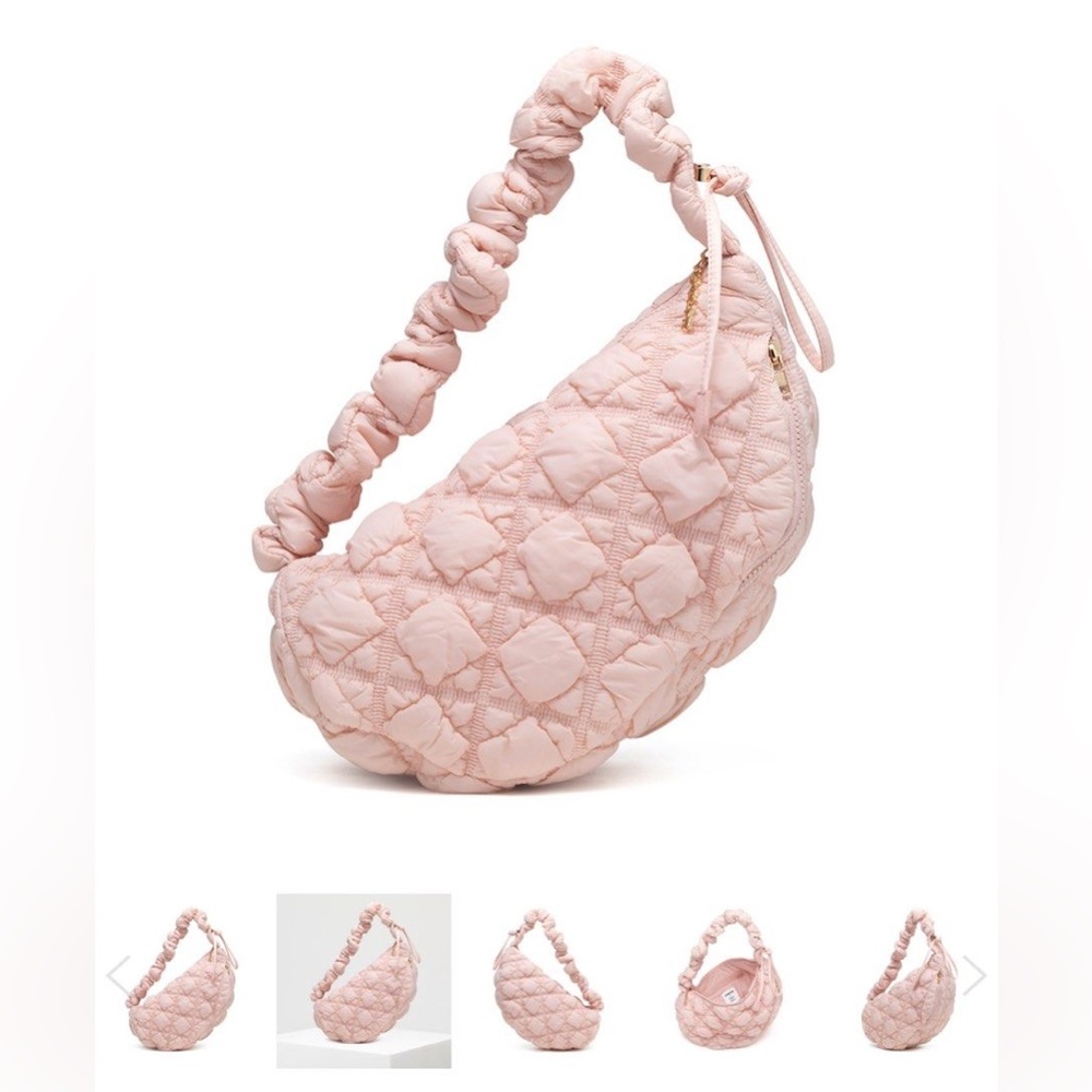 Carlyn Cozy L
